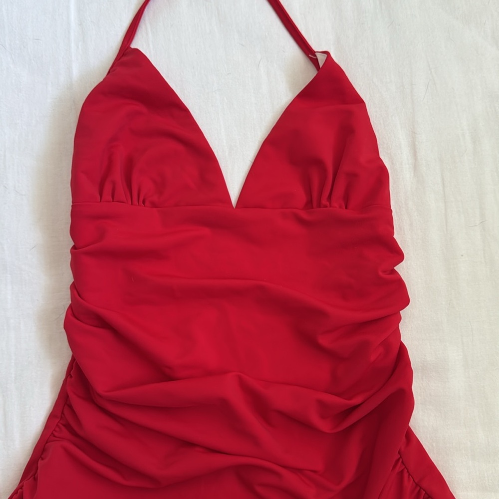 Chic Red Halter One-Piece Swimsuit - Picture 2 of 8